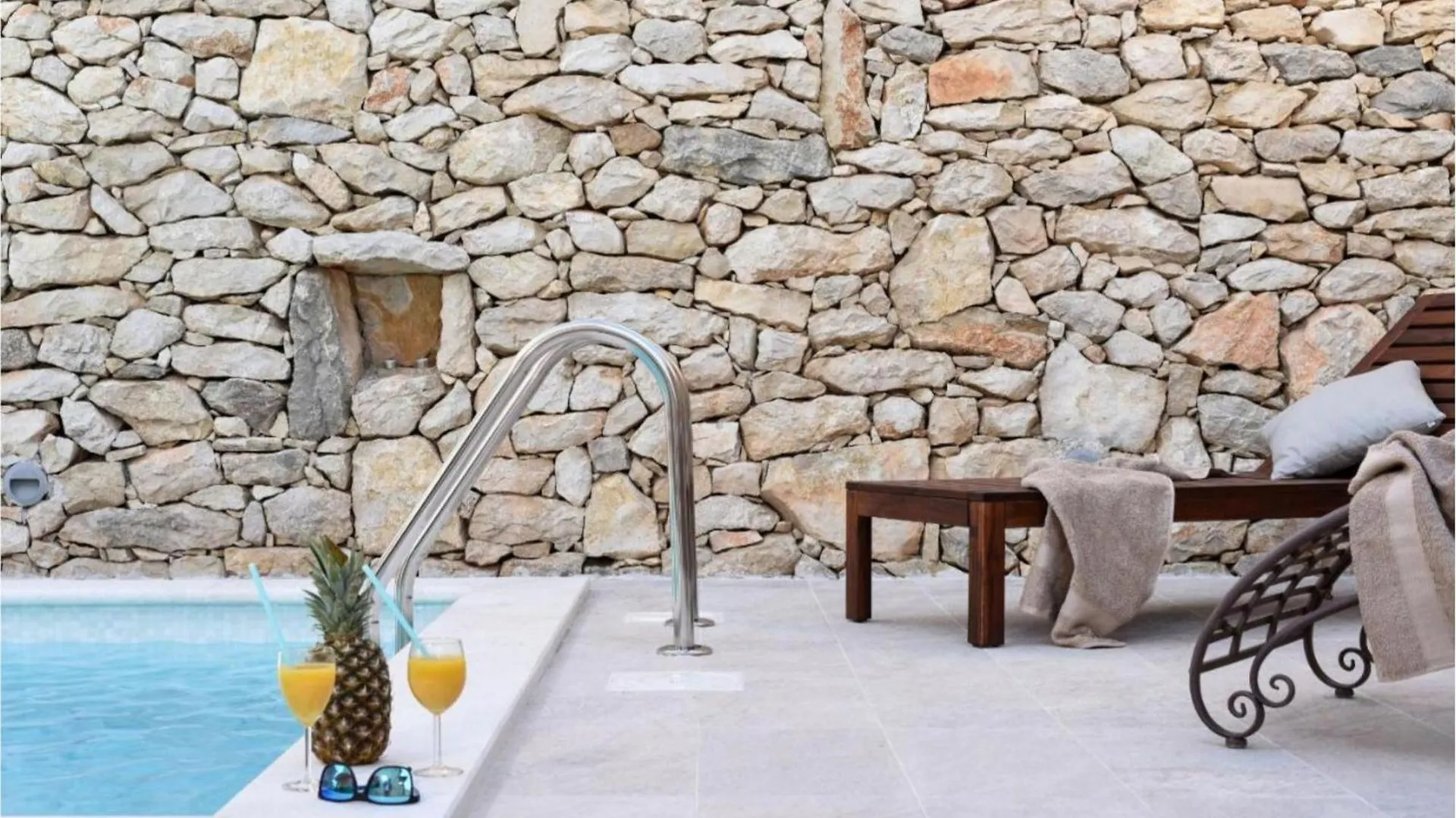 Stone Villa Aura With Pool Vrana